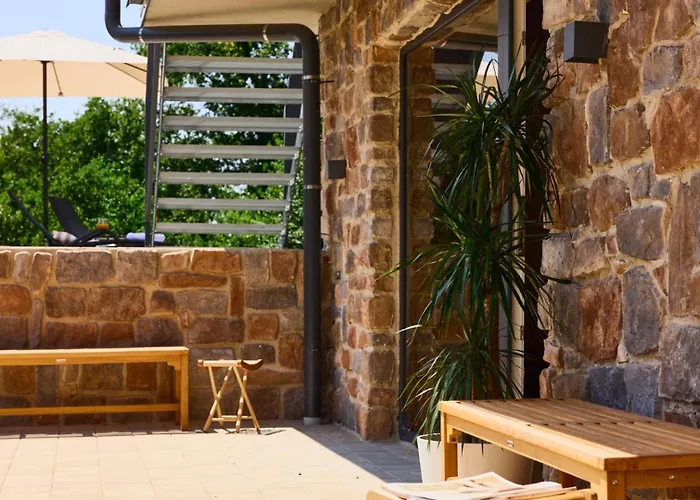 River By Wh By Guide